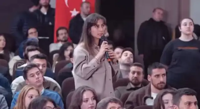 Seyirciden Altınok'a: Mal varlığınızla birlikte tüm Ankara'ya komşuymuşsunuz