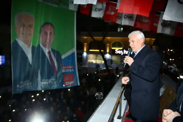 CHP Bursa Adayı Mustafa Bozbey’e coşkulu karşılama: “Gelin ve artık adaleti getirin”