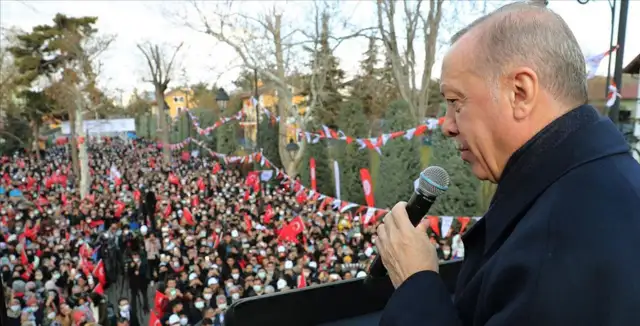 Erdoğan mitingde çıraklık mağdurlarına kızdı: Bu adımlar yanlış adımlar