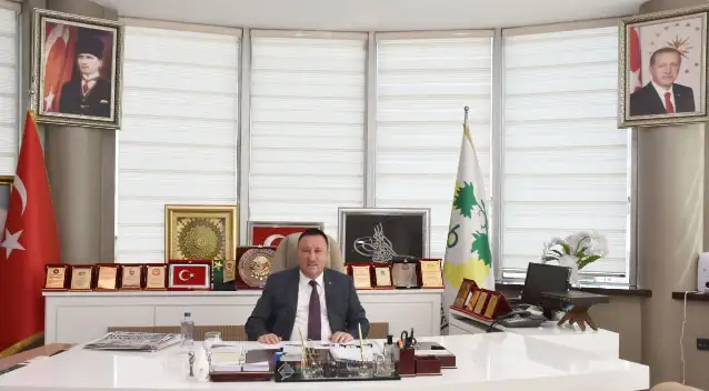 Kayyum çıtayı yükseltti: Seçim öncesi giderayak oğlunu işe aldı, baldızını başkan yardımcısı yaptı