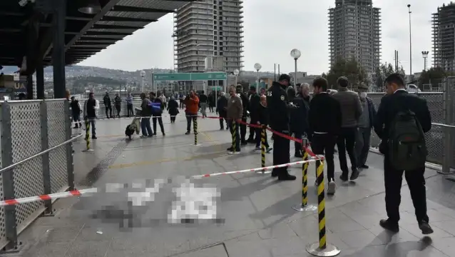 İzmir'de silahlı saldırı: 1 ölü, 2 yaralı