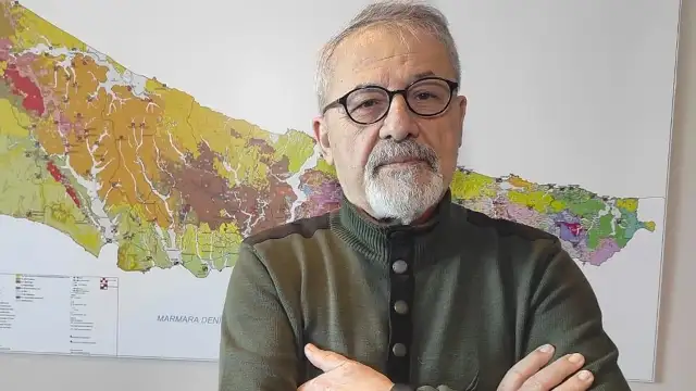 Prof. Dr. Naci Görür, İstanbul'da depremden en çok etkilenecek ilçeleri tek tek anlatmıştı