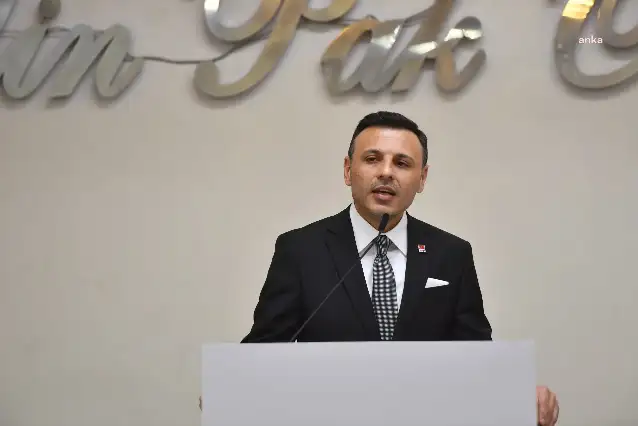 CHP İstanbul İl Kongresi'nin iptali davası ertelendi