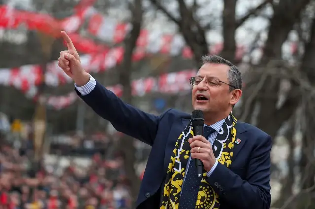 Özgür Özel’den iktidara: "HÜDAPAR’cılara sarılmışlar"