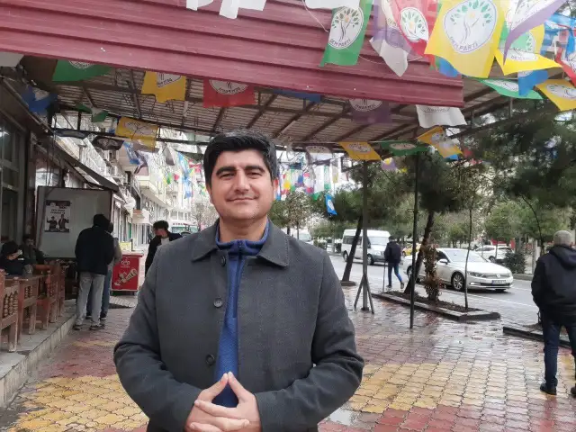 Silvan Eşbaşkan adayı Kadri Esen: Kürtçe tabela asan esnafa vergi indirimi yapacağız