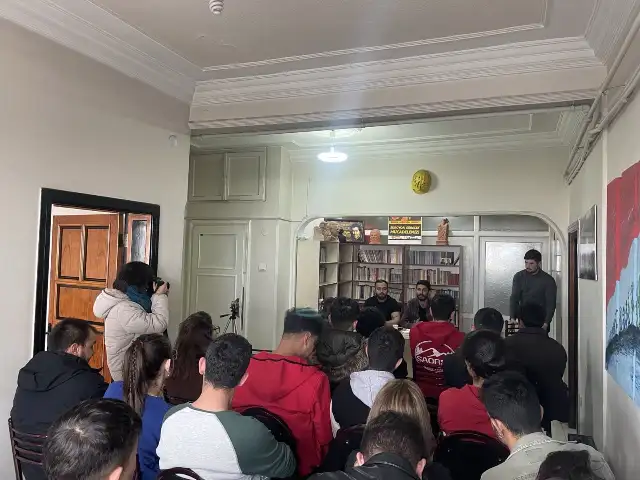 Kayserili Gençler Yerel Seçim Söyleşisinde Buluştu: “Kayseri’de Genç Adaylarla Gençliğin Sesiyiz”