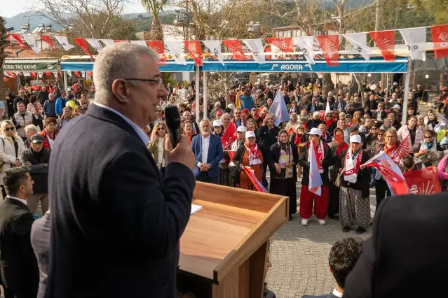 Mehmet Ertaş: Edremit'e hizmet,  tam  olarak bir  sevda işidir