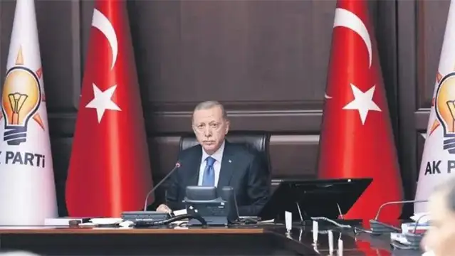 AKP'de kritik toplantı: Önce il başkanları, sonra MYK değişecek