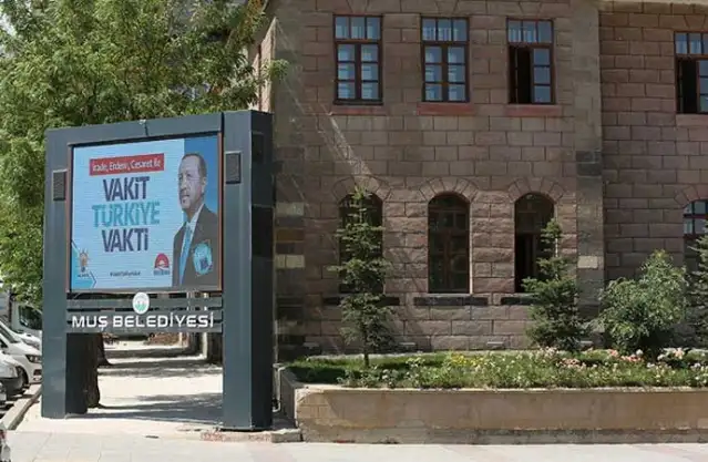 AKP’li başkan ‘Borçsuz bıraktım’ demişti! Belediyenin 890 milyon borcu çıktı