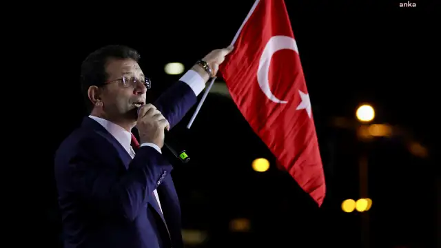 Ekrem İmamoğlu: "Demokrasiye ve Cumhuriyete sahip çıkmalıyız"