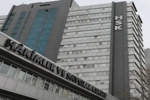 HSK binasında saldırı: Personel müfettişi bıçakladı!