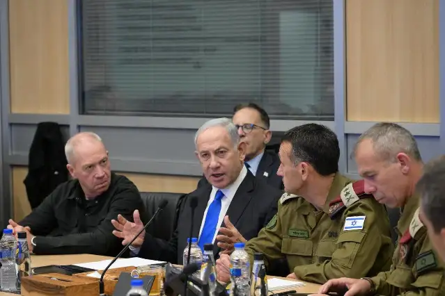Netanyahu, kurmaylarıyla işgal altındaki Batı Şeria'nın ilhakını görüşecek