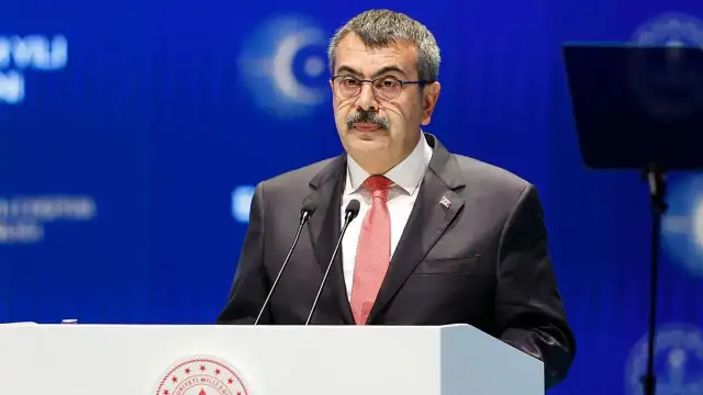 Bakan Tekin, öğretmen atama sonuçları için "yanlışlıkla" dedi