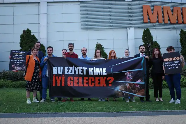 Hayvan hakları savunucuları Migros genel kurulunda: Bu eziyet kime iyi gelecek?