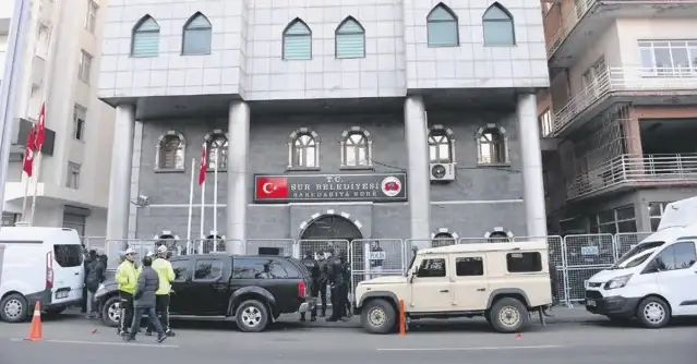 DEM Parti yöneticileri için müfettiş görevlendirildi