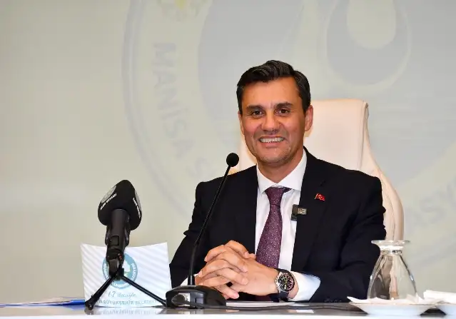 Manisa'da  ilk 2 ton su 1 lira oldu, fiyata yüzde 30 indirim yapıldı