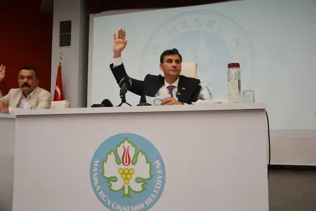 CHPli başkan 2 Ton su 1 TL sözünü tuttu: Karar alkışlarla MASKI Genel Kurulunda geçti