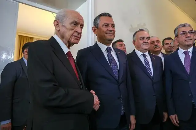 Özgür Özel-Bahçeli görüşmesinde neler konuşuldu?