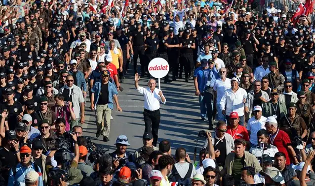 Kılıçdaroğlu'nun Adalet Yürüyüşü'ne saldırı girişimi davası ertelendi