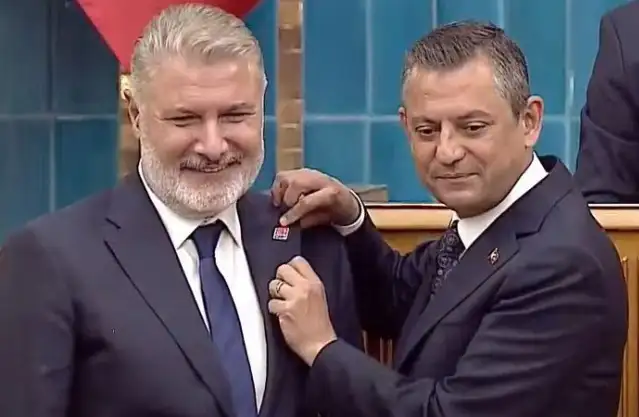 Eski İYİ Parti Genel Başkan Yardımcısı Bahadır Erdem CHP’ye geçti