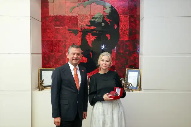 CHP Genel Başkanı Özel, İsveç Büyükelçisi Mard'ı kabul etti