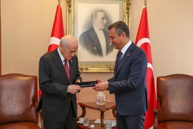 CHP Genel Başkanı Özel, MHP Genel Başkanı Bahçeli'yi ziyaret etti