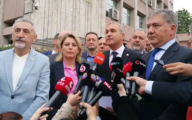 CHP Milli Eğitim Bakanlığının önüne yürüdü: AKP iktidarında eğitim niteliksizleştirildi, piyasalaştırıldı ve dinselleşti