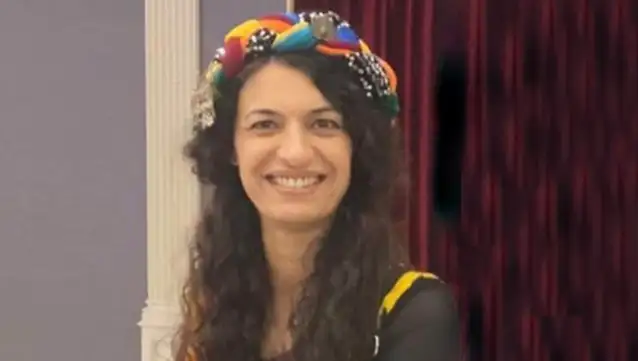 Sanatçı Emel Çiftçi yargılanmış olduğu davadan beraat etti