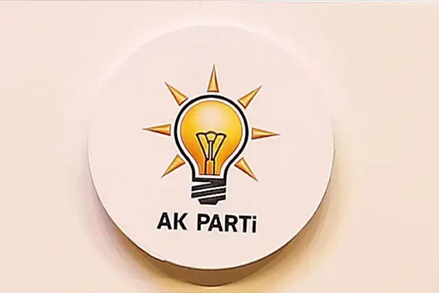AKP’de 3 il başkanı değişti