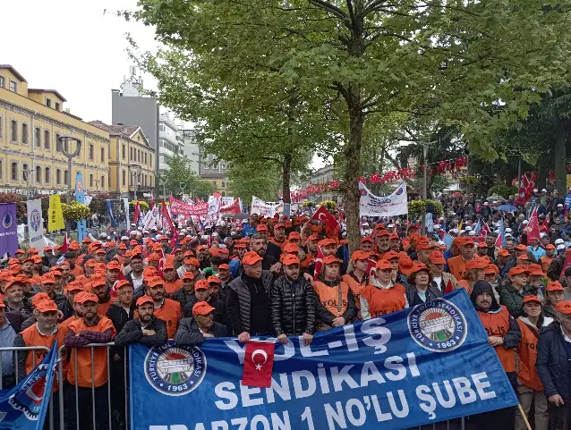 Trabzon’da 1 Mayıs yoğun bir katılımla sorunsuz tamamlandı