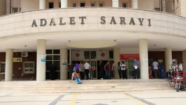 Urfa'da dün yapılan ev baskınlarında gözaltına alınan 17 kişi, serbest bırakıldı