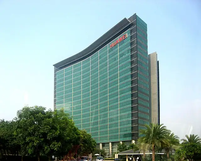 KVKK, Çinli Huawei'nin yurt dışına kişisel veri aktarmasına izin verdi