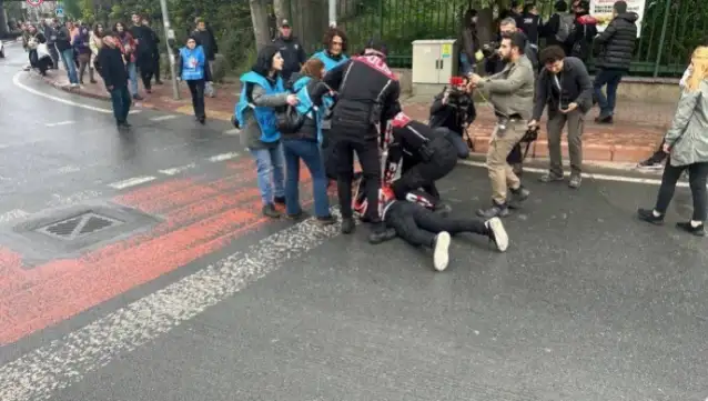 İstanbul’da en az 216 kişi gözaltına alındı