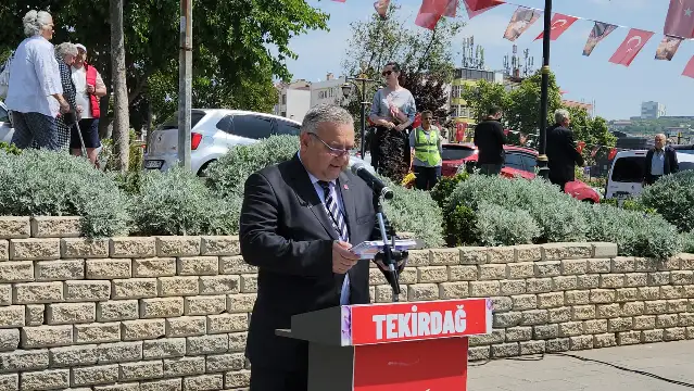 CHP emekliler için alanlara iniyor