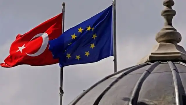 AB'den Türkiye'deki Suriyeliler için 1 milyar Euro destek taahhüdü