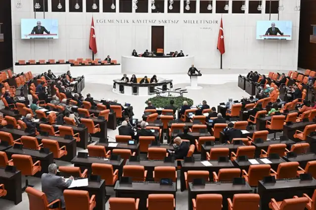 Soyadı düzenlemesi yeni yasama dönemine ertelendi