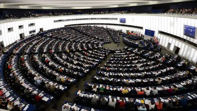 AB, İran ve Rusya'ya yeni yaptırımlar uyguladı