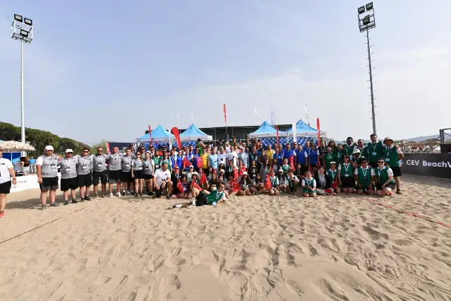 Balıkesir Ören Plajı'nda CEV Plaj Voleybolu Milletler Kupası coşkusu: Finlandiya ve Portekiz zirvede