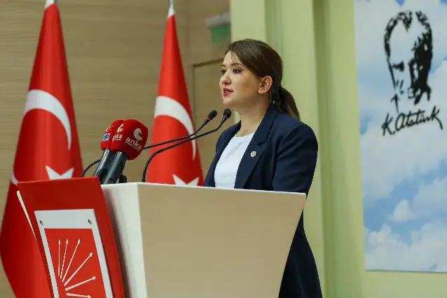 Gökçe Gökçen, Bakan Yumaklı’ya Niğde’deki hayvan katliamı iddialarını sordu