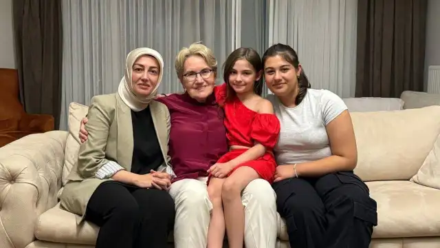 Ayşe Ateş'ten Meral Akşener'e ziyaret