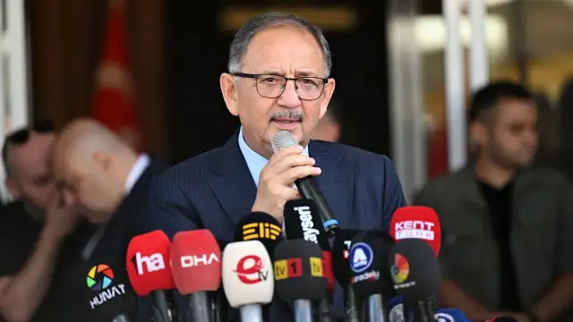 "Bakan Özhaseki uçak sevdasından vazgeçmedi"
