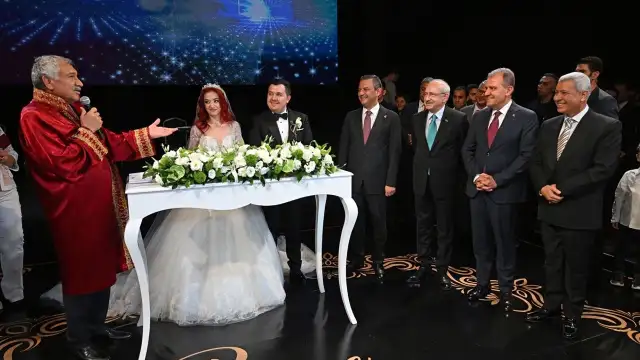 Kemal Kılıçdaroğlu ve Özgür Özel nikah şahidi oldu