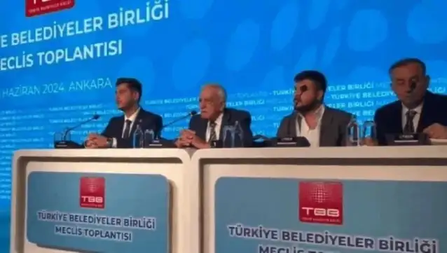Türkiye Belediyeler Birliği seçimlerinde kayyımları protesto etti