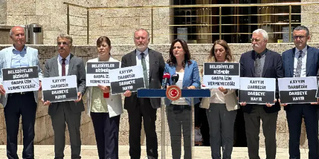 DEM Parti'den kayyım tepkisi: FETÖ kumpası ile dava açıldı