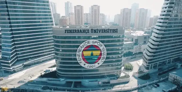 Fenerbahçe Üniversitesi'nde 6 akademisyen işten çıkarıldı