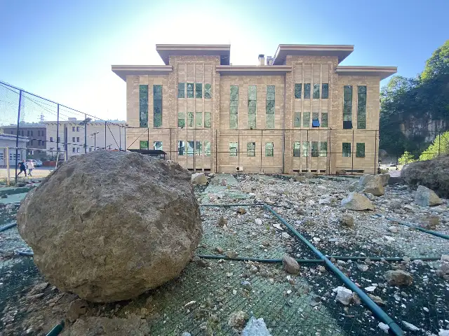 "Rize'de AFAD ve 112 Acil Merkezleri, heyelan tehlikesi altında"