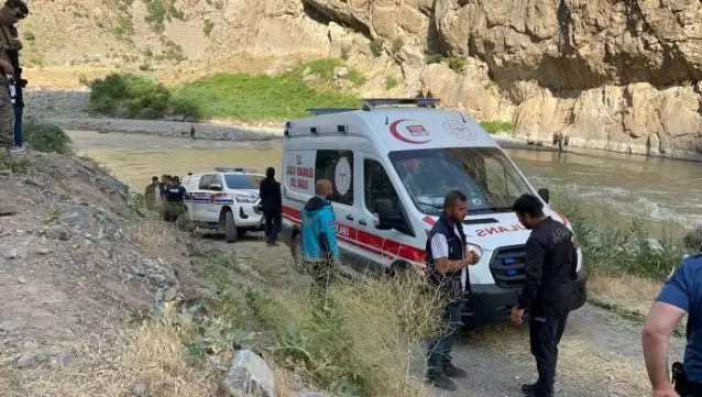 Kayıp kadının cansız bedeni Zap suyunda bulundu