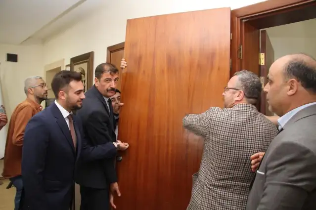 Kula Belediye Başkanı Dönmez tutuklandı: Koruması ve şoförü dün tutuklanmıştı
