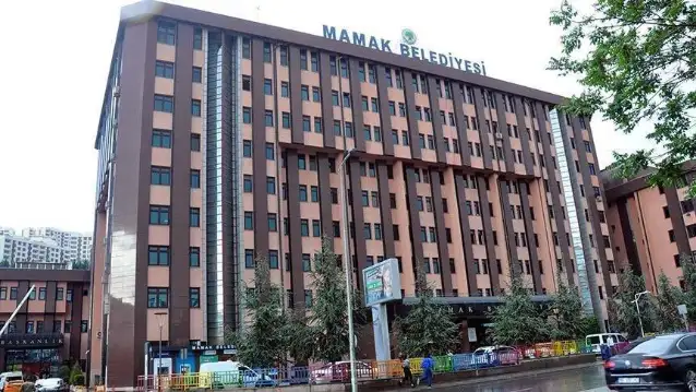 AKP'den CHP'ye geçen Mamak Belediyesi'ne silahlı saldırı düzenlendi