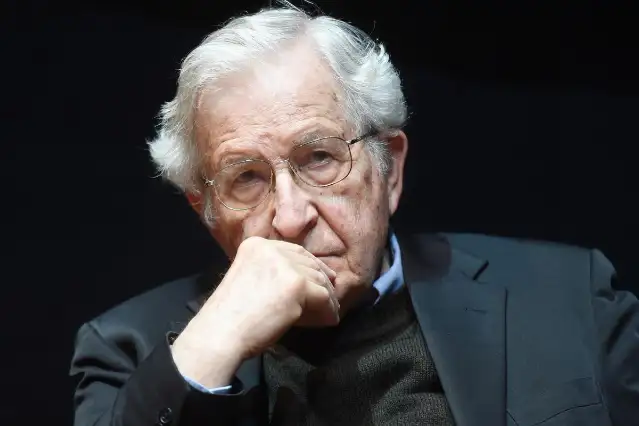 Noam Chomsky, tedavi gördüğü hastaneden taburcu edildi